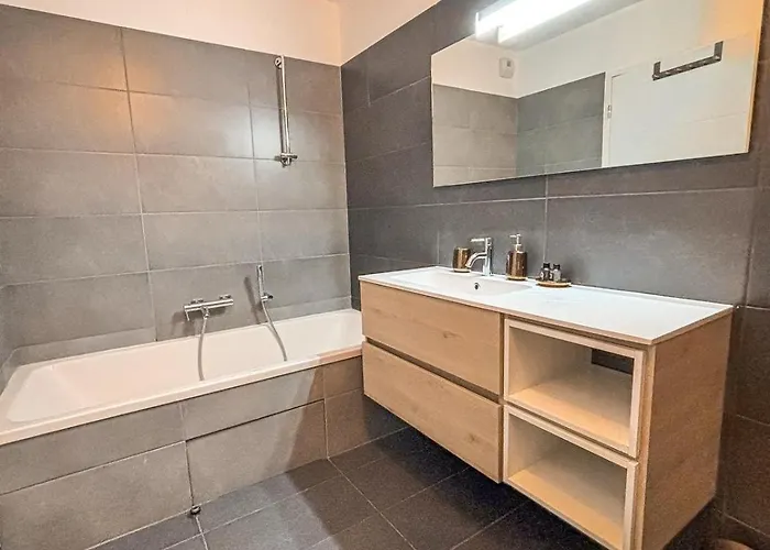 Magnifique T3 Les Hauts Du Port Bonifacio (Corsica)